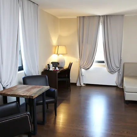 Th - Carpegna Palace 4* Roma