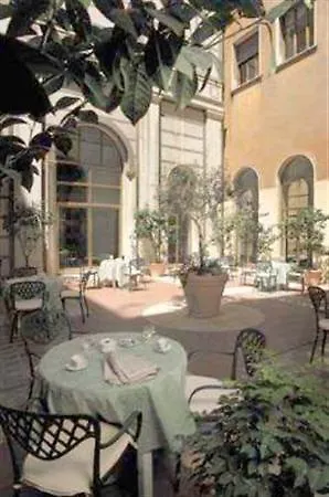 Hotel Th - Carpegna Palace 4*