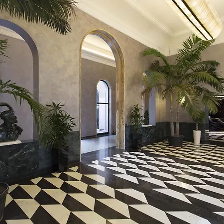 Th - Carpegna Palace Roma