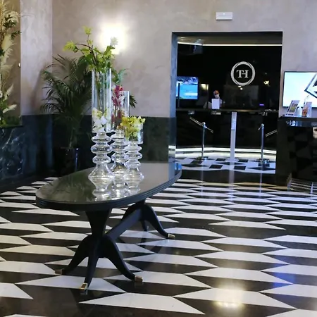 Th - Carpegna Palace Roma