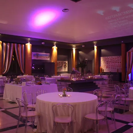 Th - Carpegna Palace 호텔 4*