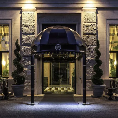 호텔 Th - Carpegna Palace 4*