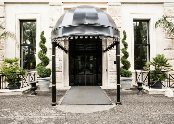 Hotel Th - Carpegna Palace 4*