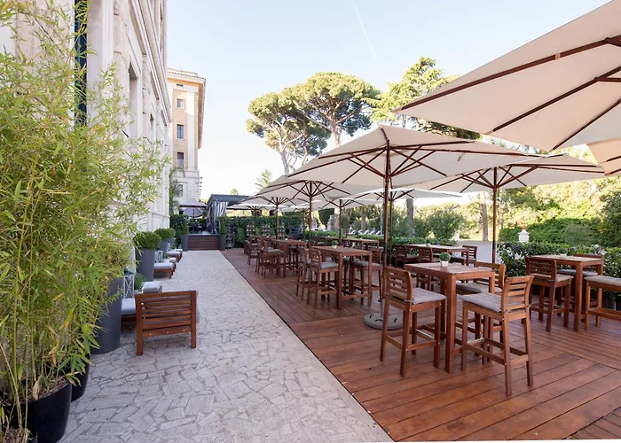 Th - Carpegna Palace 4*
