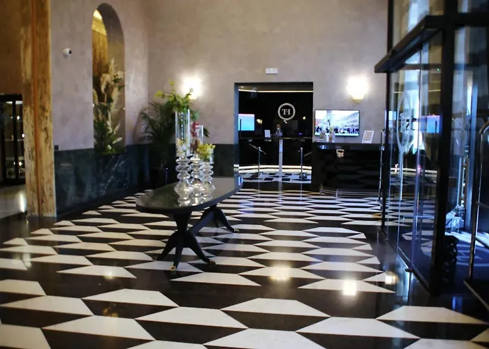 Th - Carpegna Palace 4*