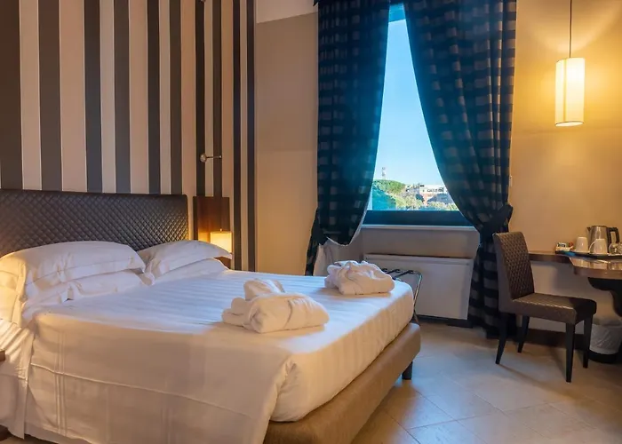 Hotel Th - Carpegna Palace