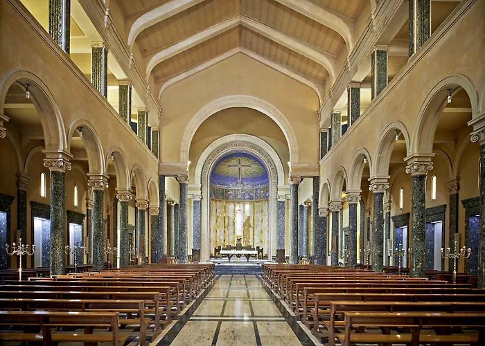 Th - Carpegna Palace 4* Rome