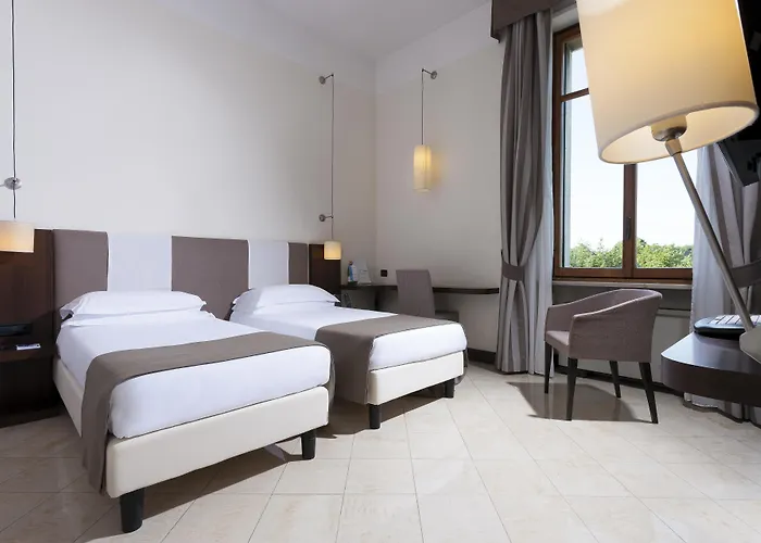 Th - Carpegna Palace Rome