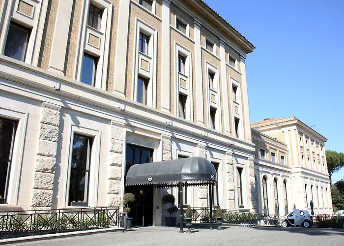 Th - Carpegna Palace 4*