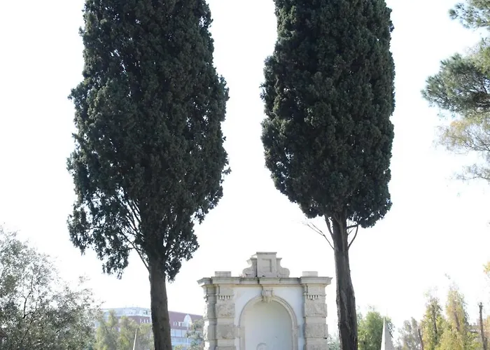 Th - Carpegna Palace Hotel 4*