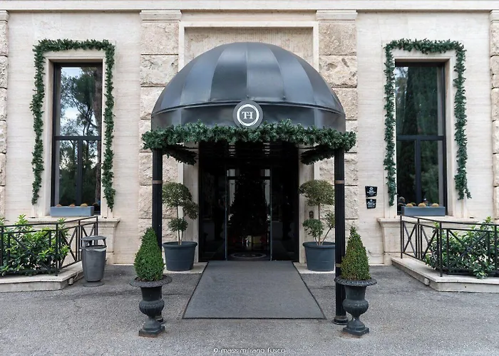 Th - Carpegna Palace 4*